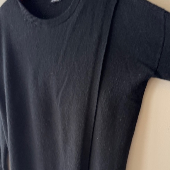 Sofia Cashmere Black Sweater/Cardigan - Picture 2 of 9